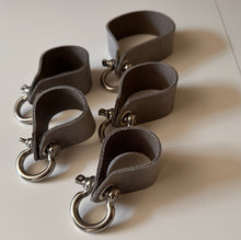 Lade das Bild in den Galerie-Viewer, Bondage BDSM Fetisch Fesseln aus Rindsleder