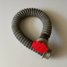 Lade das Bild in den Galerie-Viewer, BDSM Fetish Gasmaske - Gasmask 40mm Atemreduzierer Set